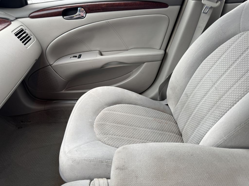 2008 Buick Lucerne Image 11