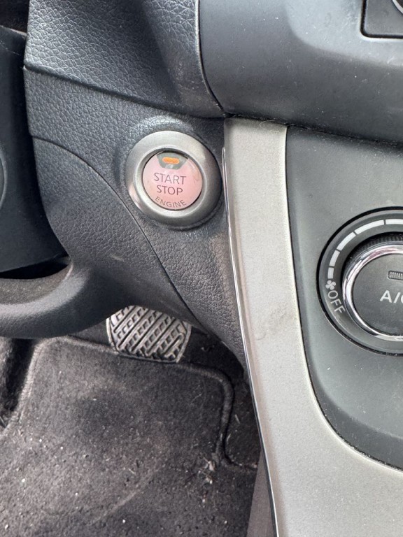 2015 Nissan Sentra Image 19