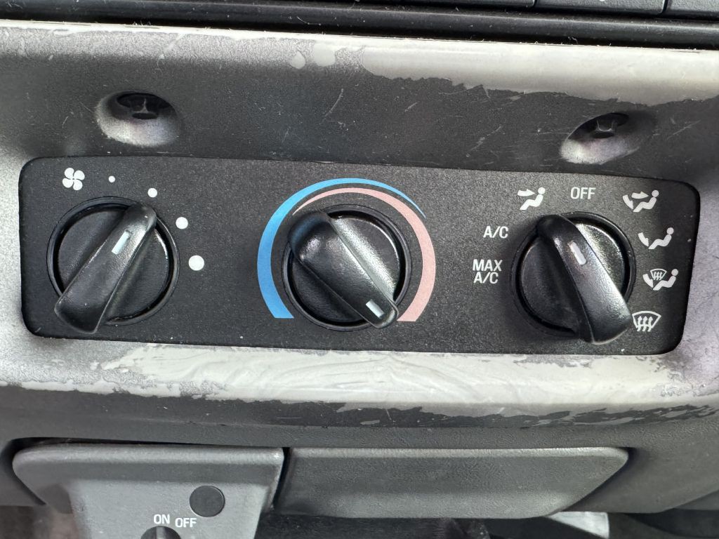 2004 Ford Ranger Image 19