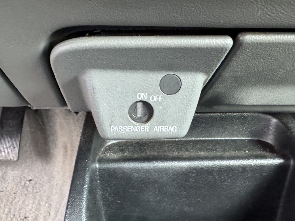 2004 Ford Ranger Image 20