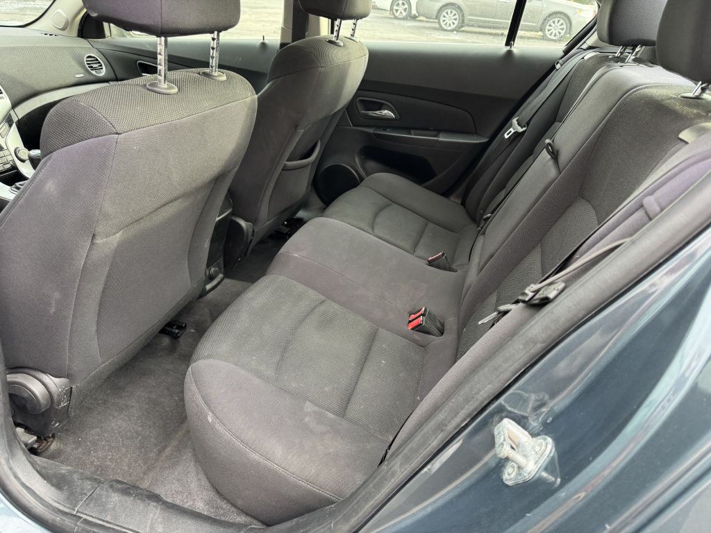 2012 Chevrolet Cruze Image 5