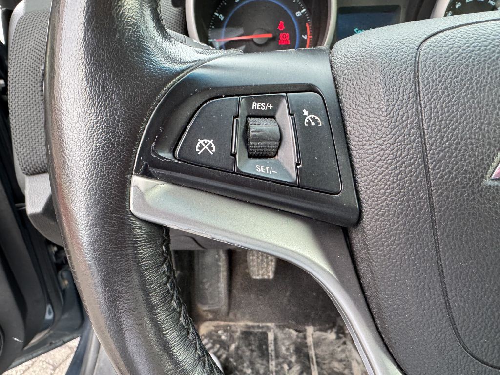 2012 Chevrolet Cruze Image 14