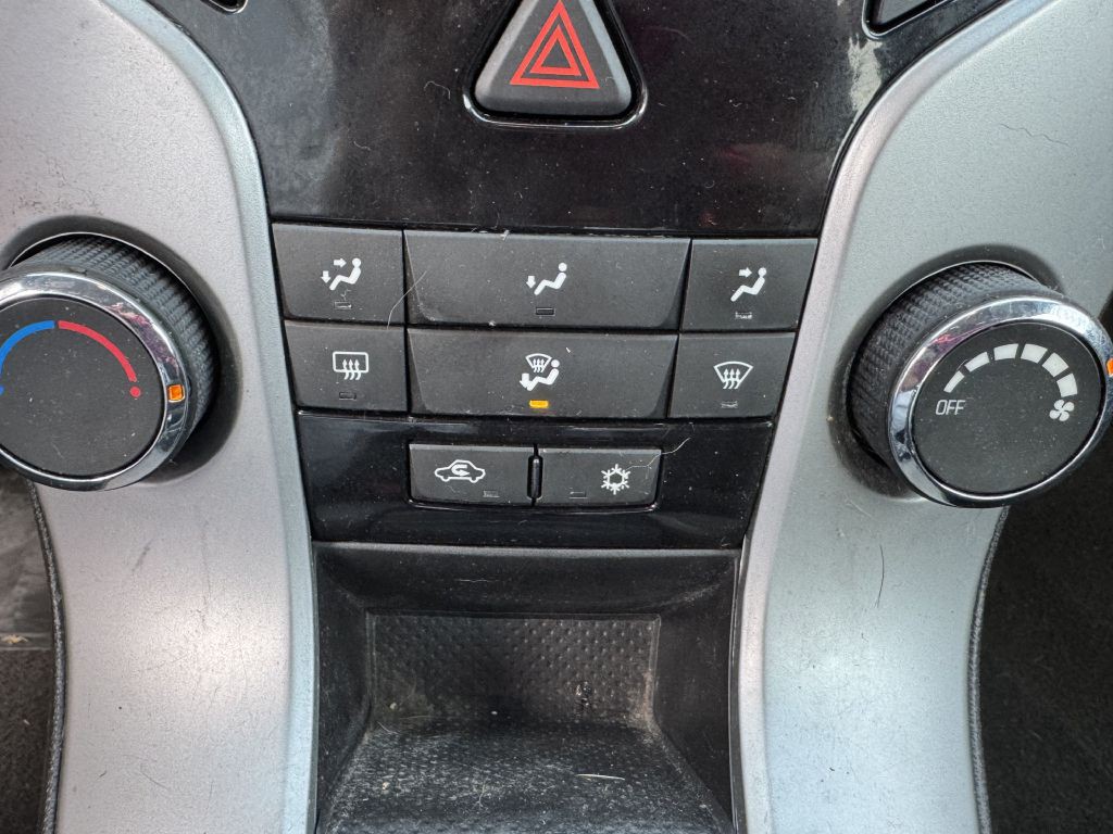 2016 Chevrolet Cruze Image 18