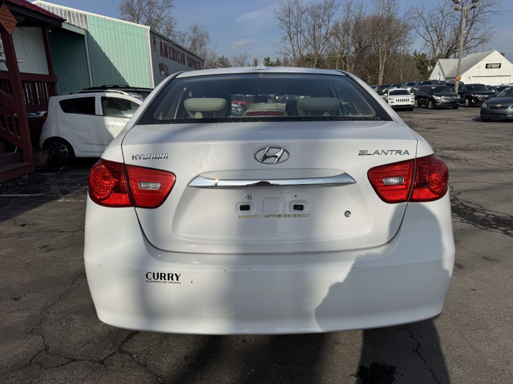 2010 Hyundai Elantra Image 4