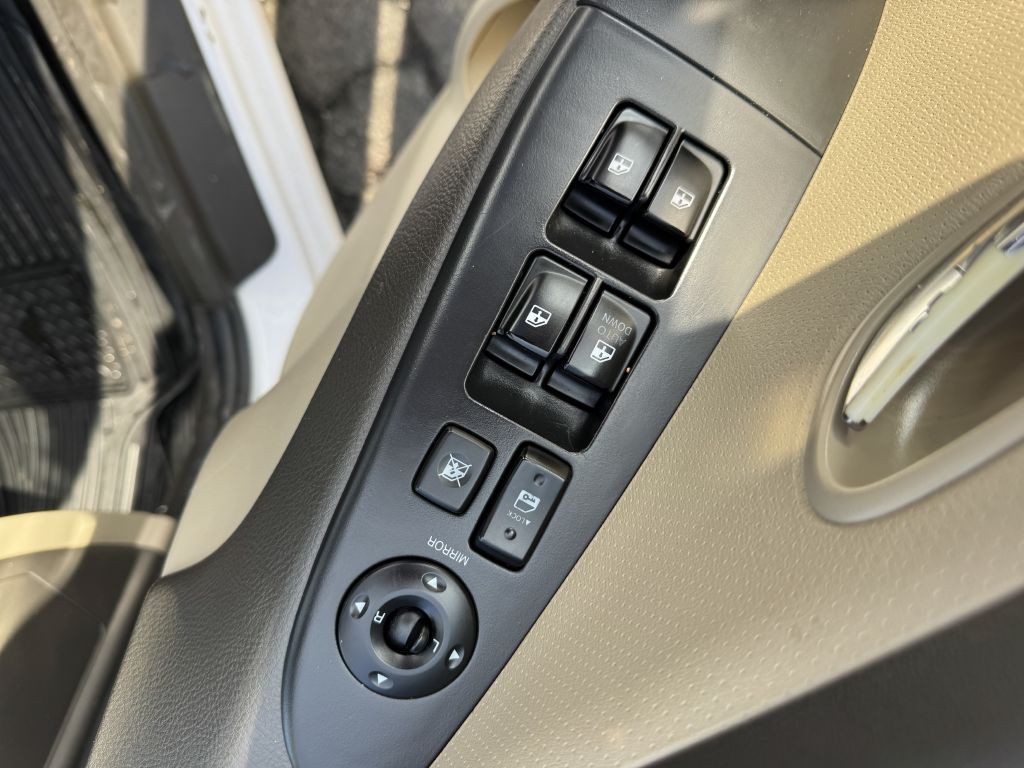 2010 Hyundai Elantra Image 7