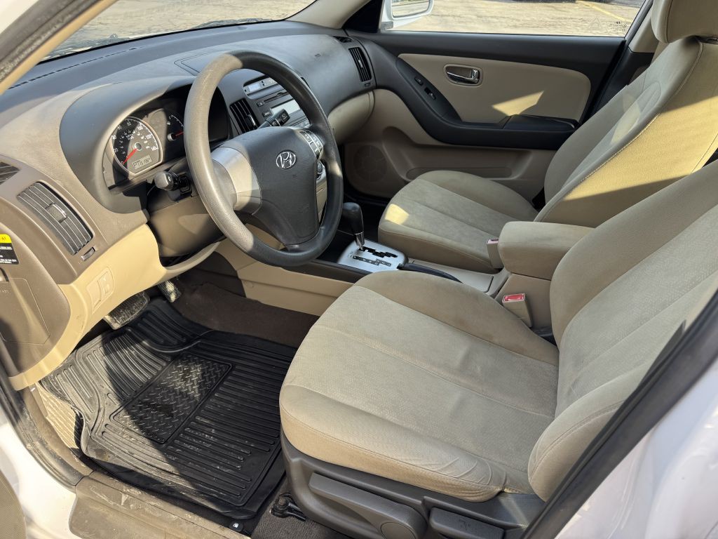 2010 Hyundai Elantra Image 8