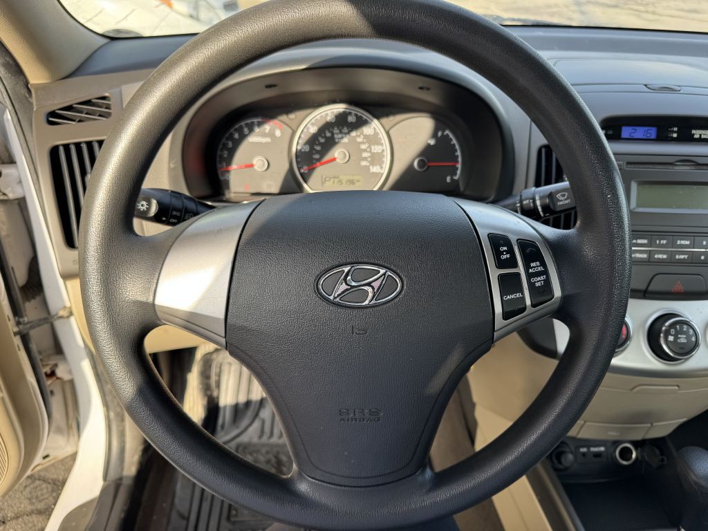 2010 Hyundai Elantra Image 9