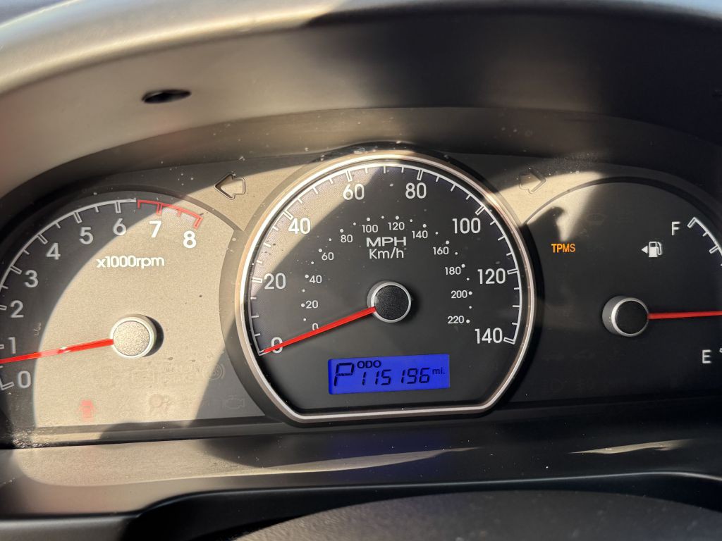 2010 Hyundai Elantra Image 13