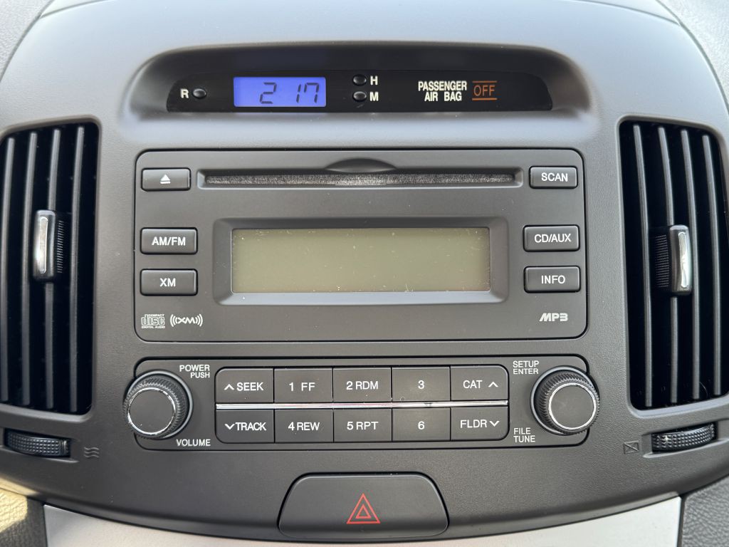 2010 Hyundai Elantra Image 14