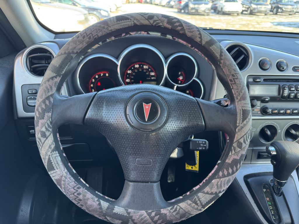 2006 Pontiac Vibe Image 10