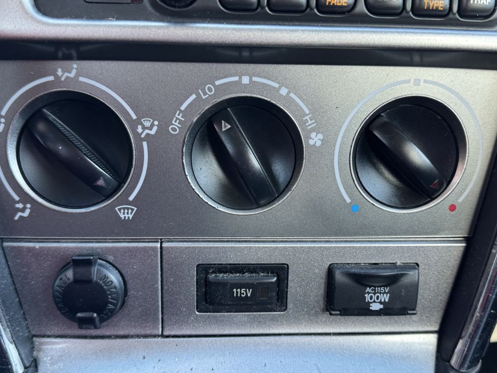 2006 Pontiac Vibe Image 17