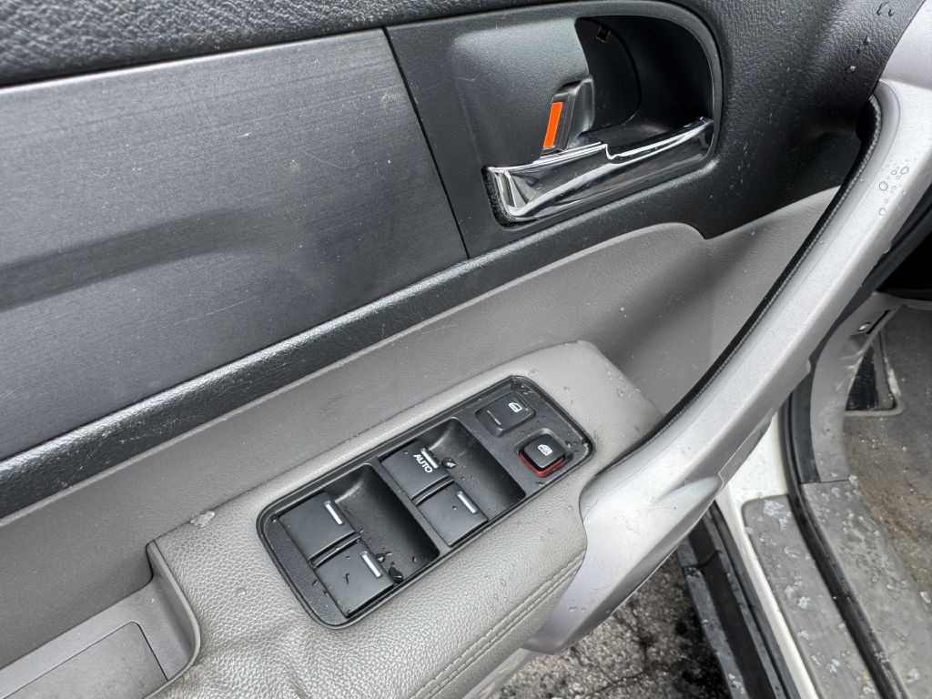 2007 Honda CR-V Image 8