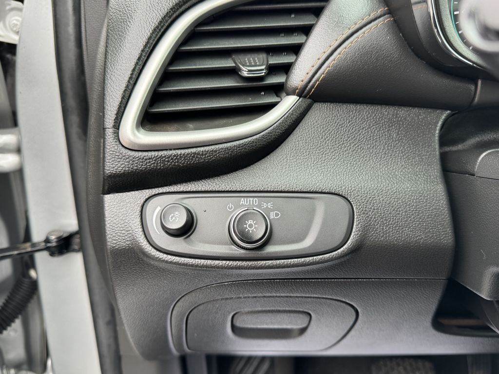 2020 Chevrolet Trax Image 14