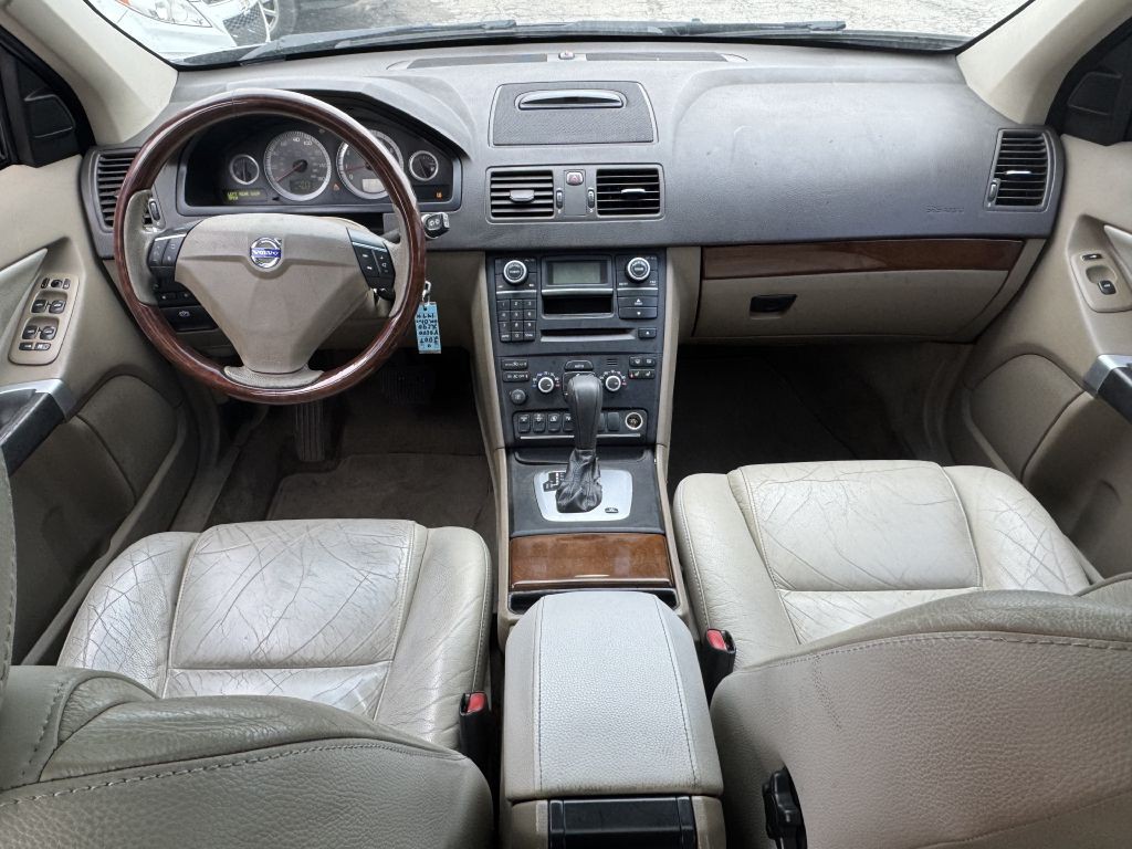 2007 Volvo XC90 Image 8