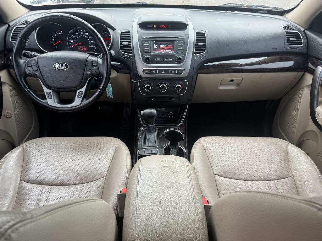 2015 Kia Sorento Image 8