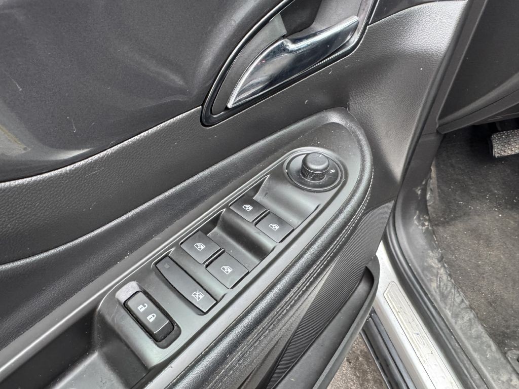 2019 Buick Enclave Image 8