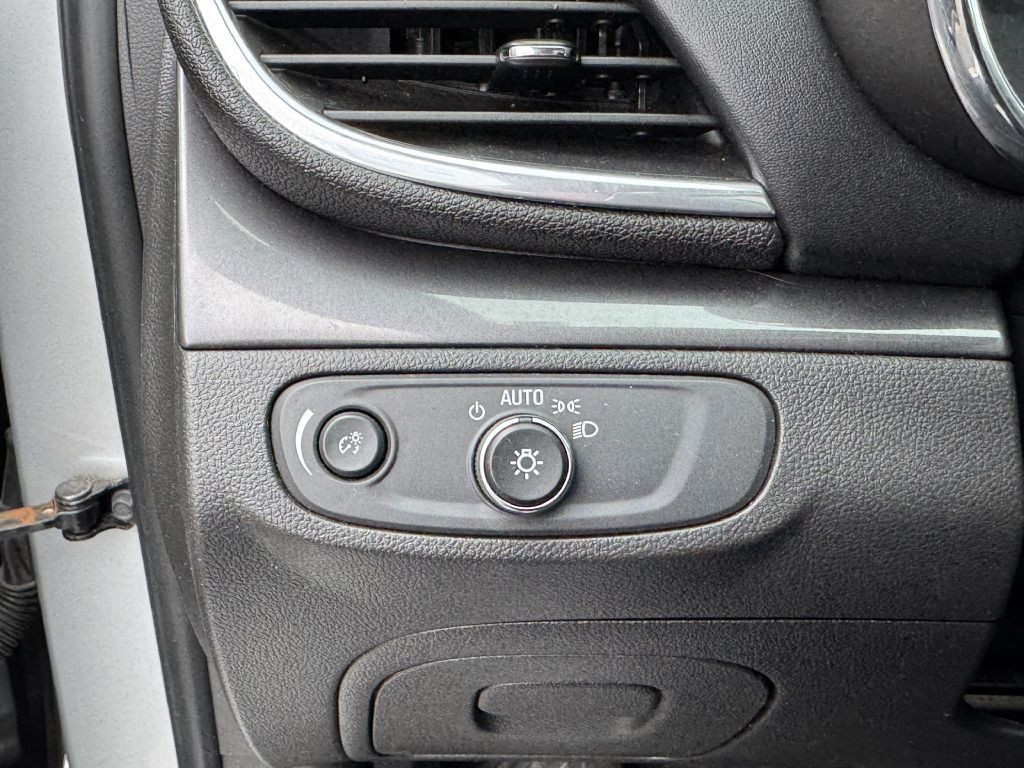 2019 Buick Enclave Image 14