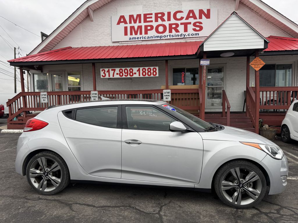 2017 Hyundai Veloster Image 1