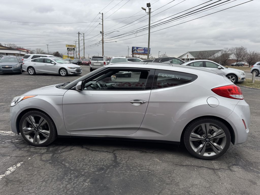 2017 Hyundai Veloster Image 3