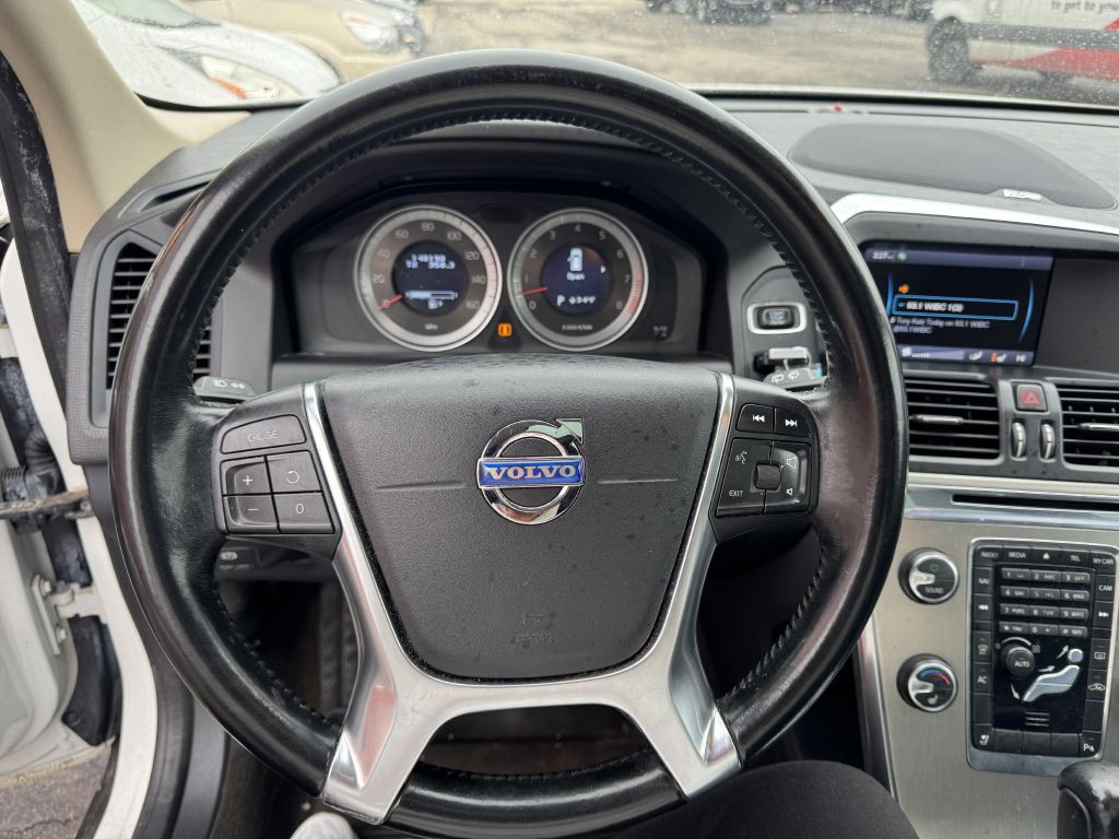 2012 Volvo XC60 Image 10