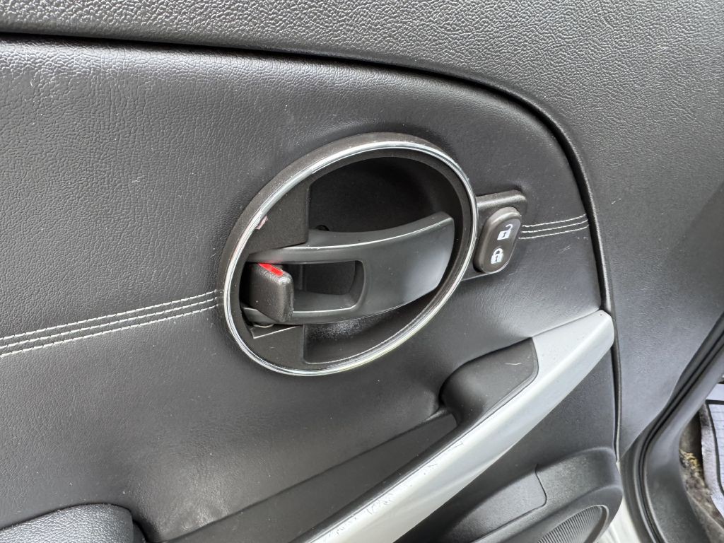 2008 Pontiac Torrent Image 8