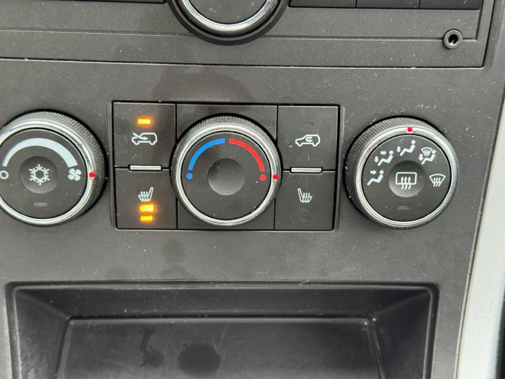 2008 Pontiac Torrent Image 18