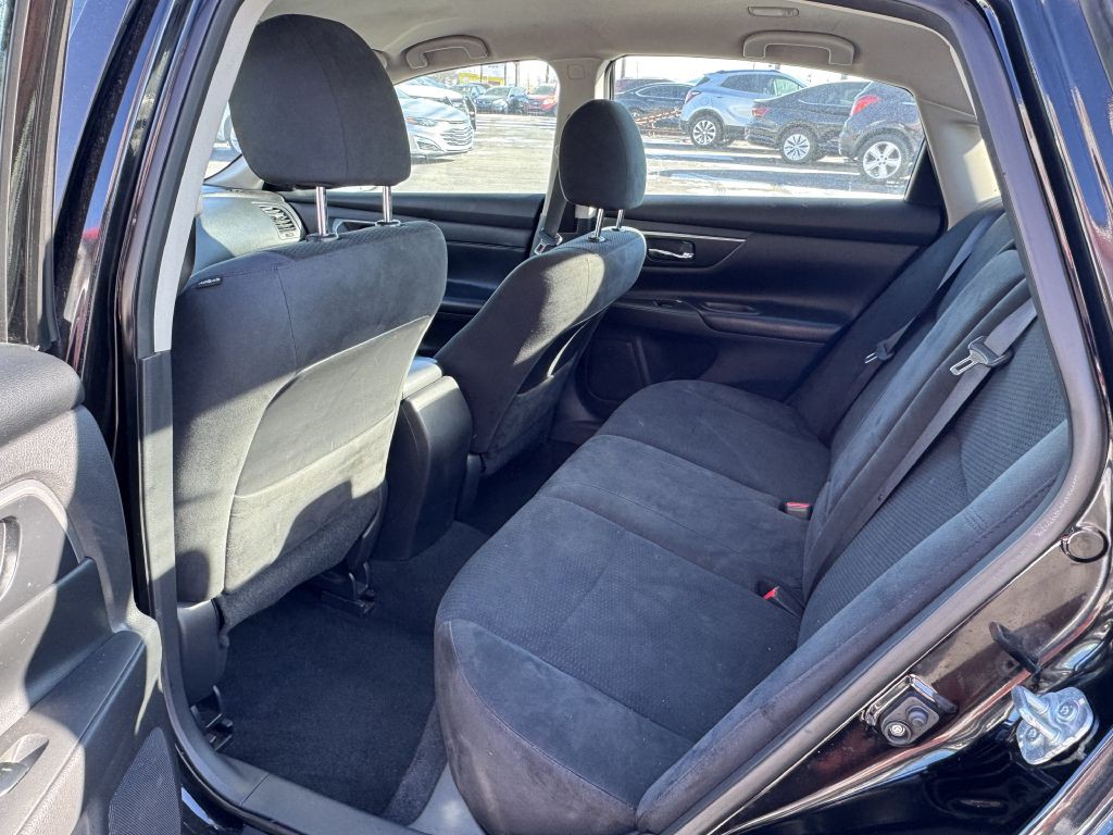 2015 Nissan Altima Image 5