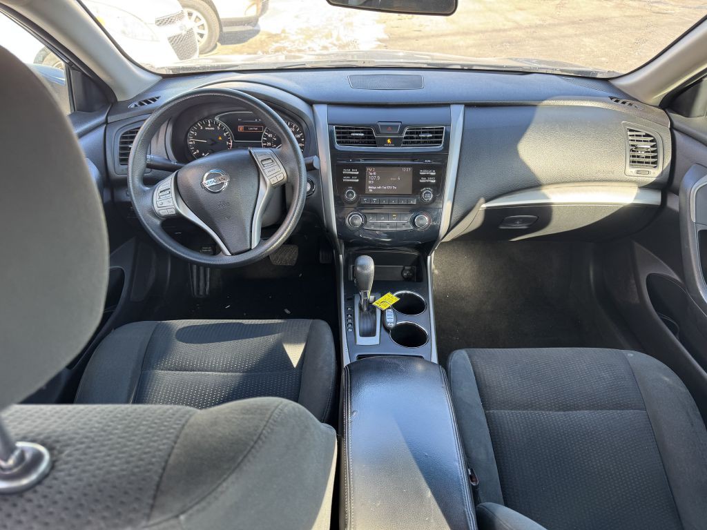 2015 Nissan Altima Image 7