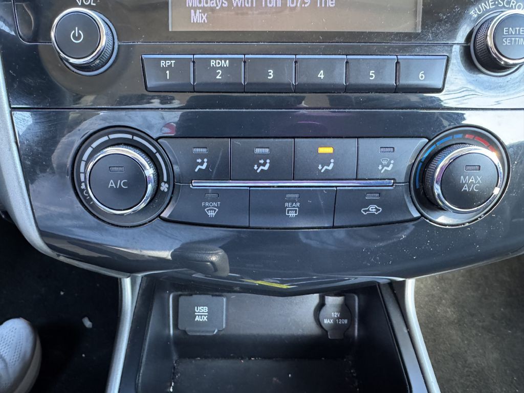 2015 Nissan Altima Image 18