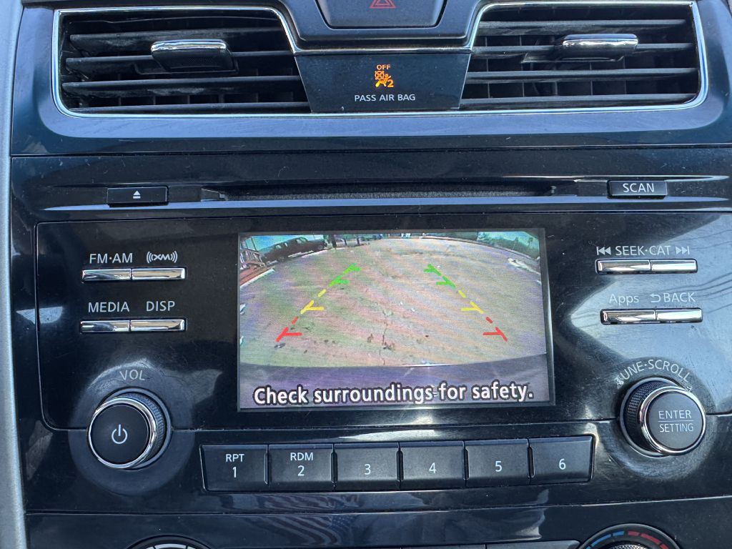 2015 Nissan Altima Image 21