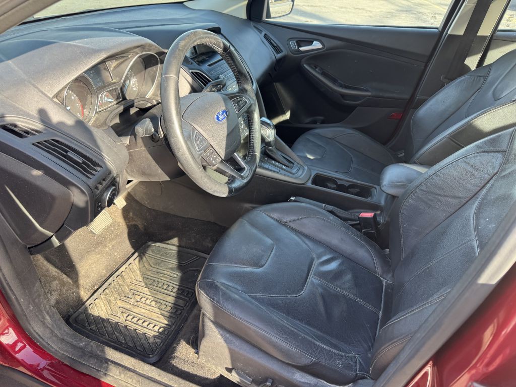 2015 Ford Focus Image 8