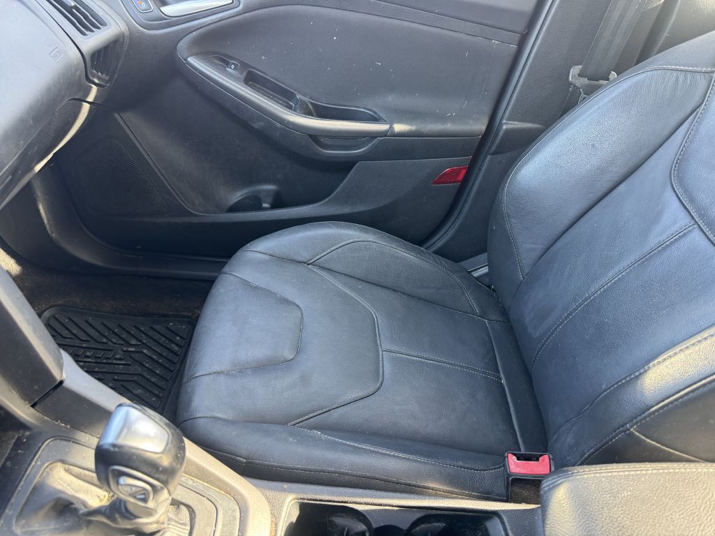 2015 Ford Focus Image 11