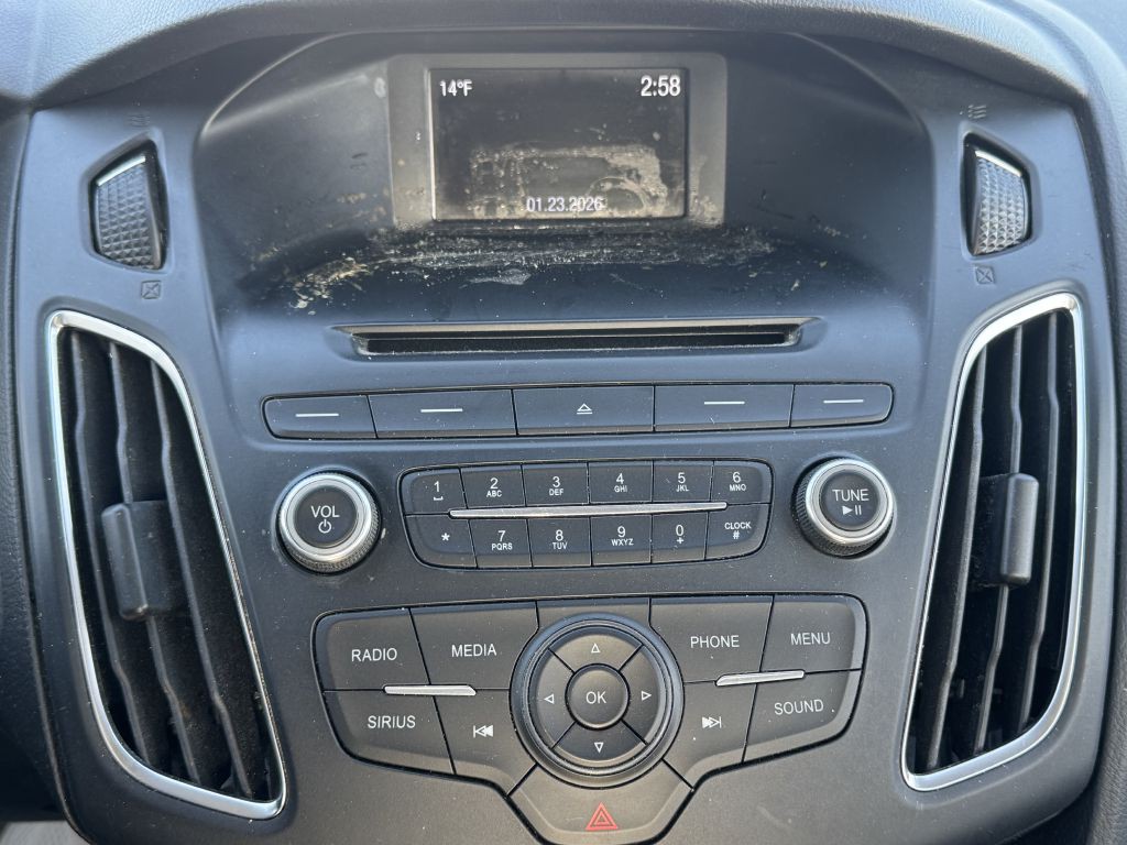 2015 Ford Focus Image 16