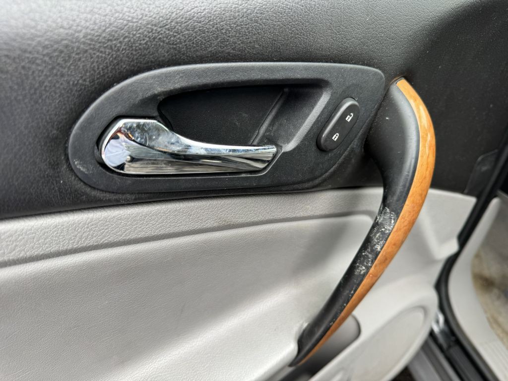 2007 Saturn Vue Image 9