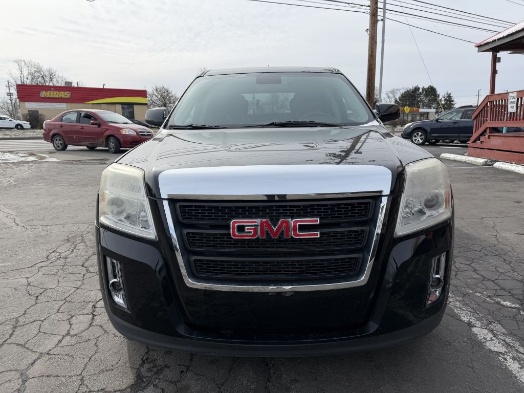 2015 GMC Terrain Image 2