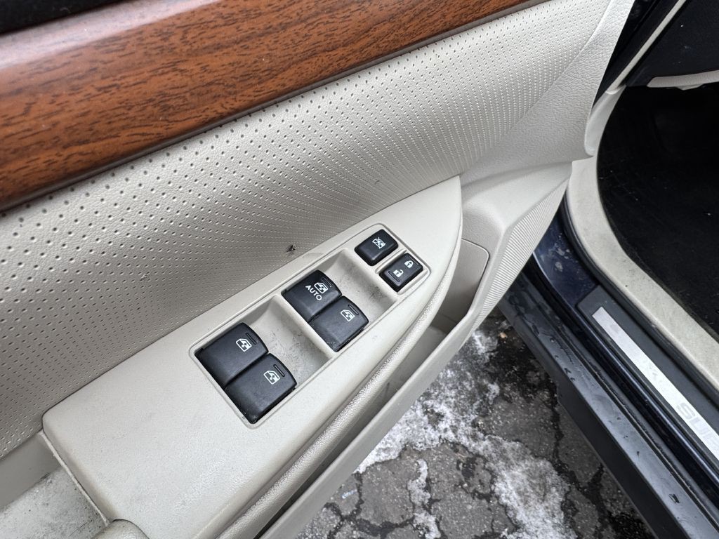 2014 Subaru Outback Image 7