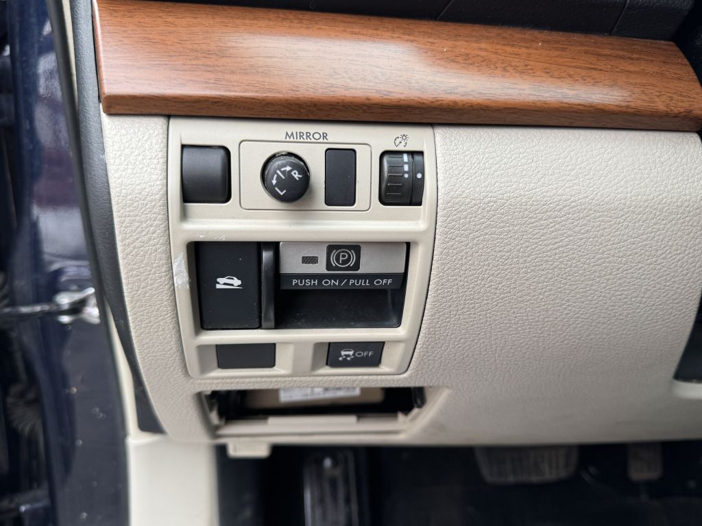 2014 Subaru Outback Image 13
