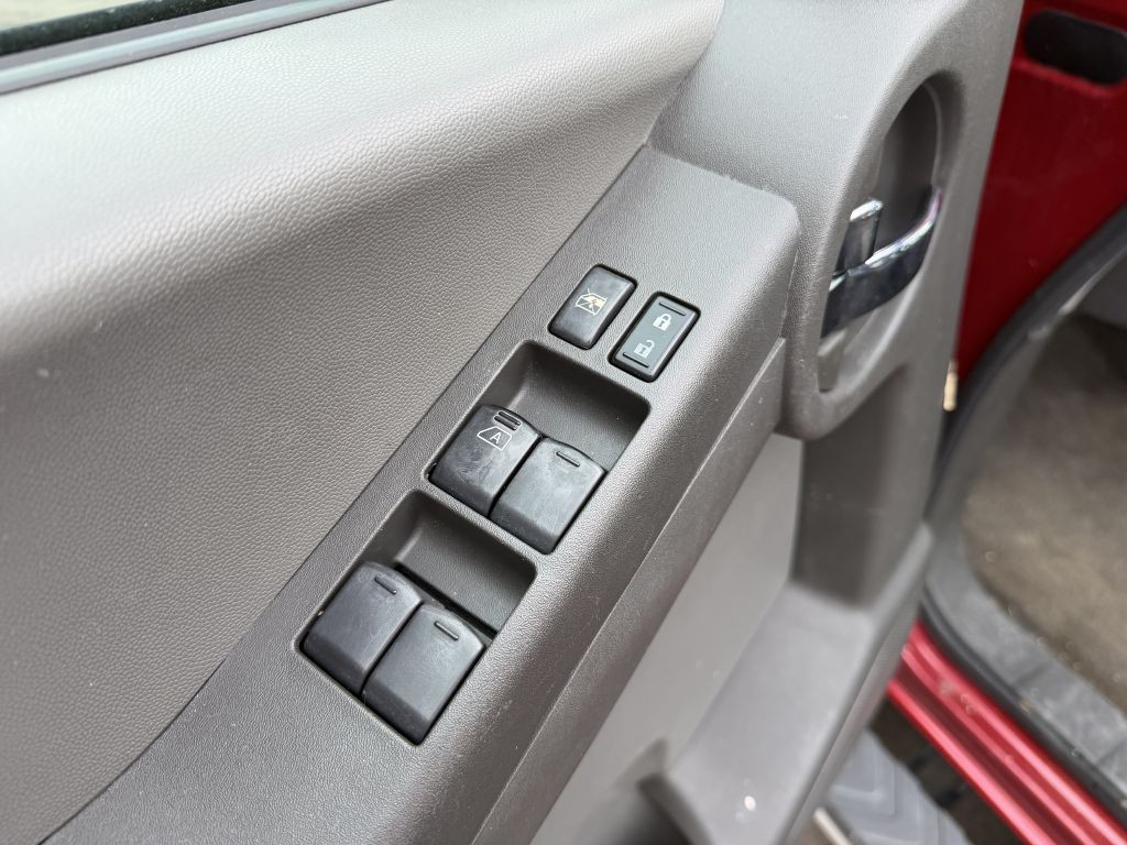 2010 Nissan Xterra Image 8