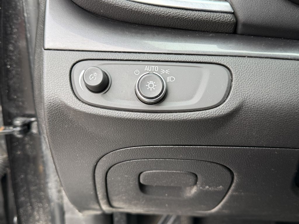 2018 Buick Enclave Image 12