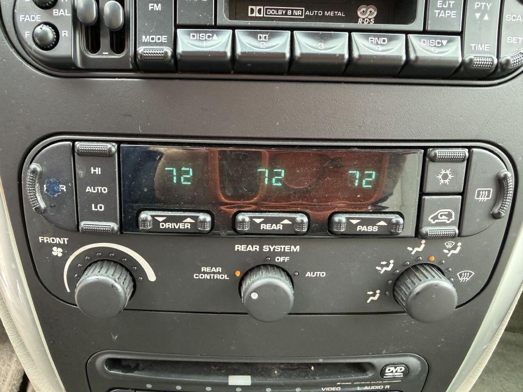 2007 Chrysler Town & Country Image 22