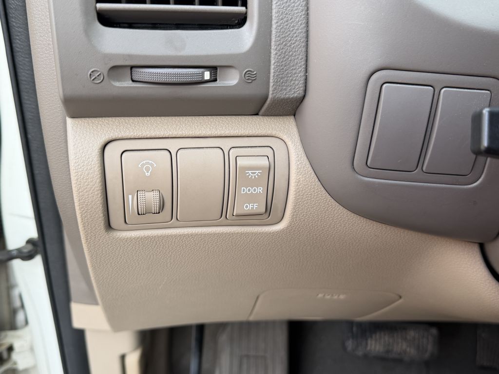 2014 Kia Sedona Image 14