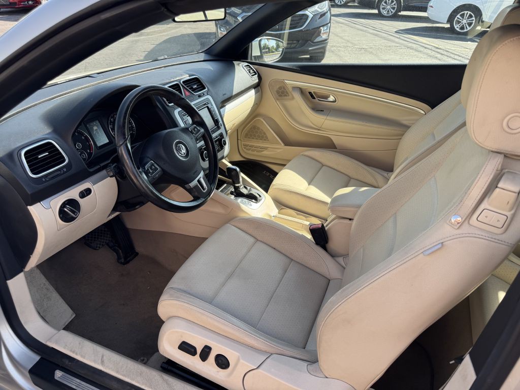 2012 Volkswagen Eos Image 7