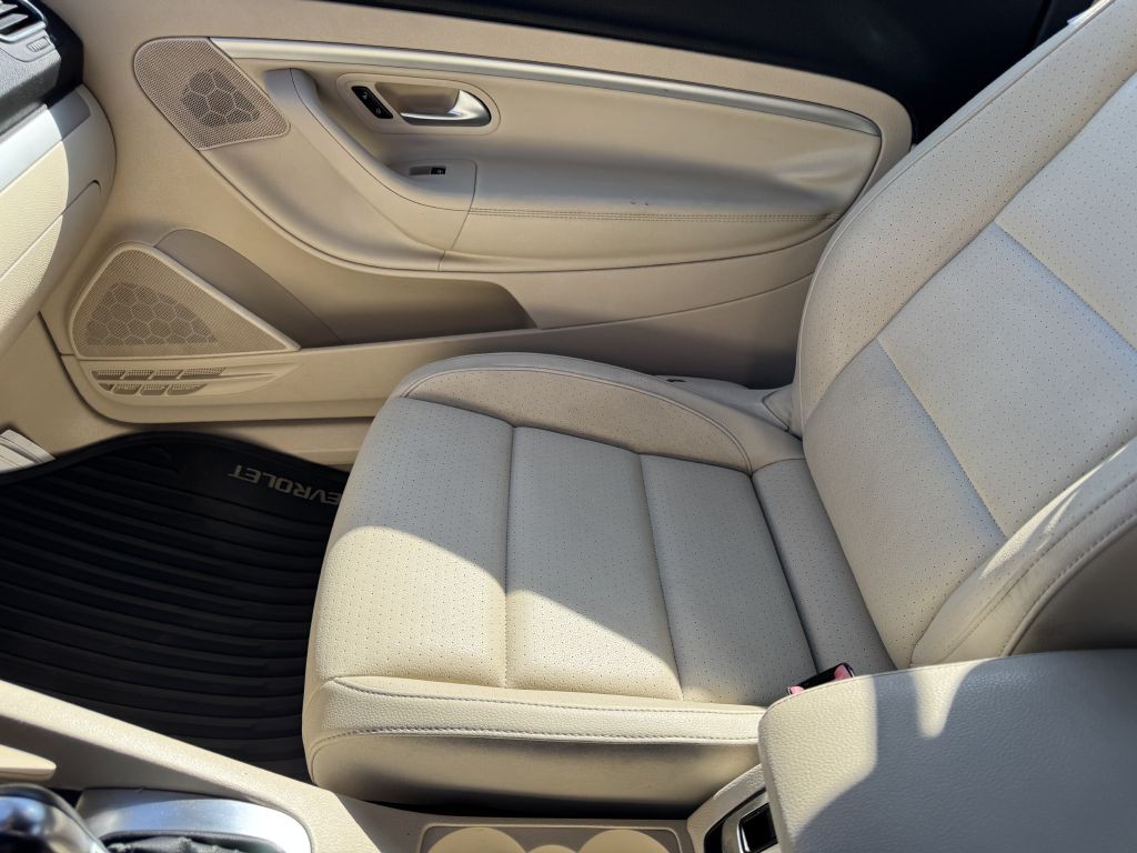 2012 Volkswagen Eos Image 10