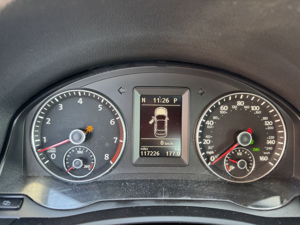 2012 Volkswagen Eos Image 11