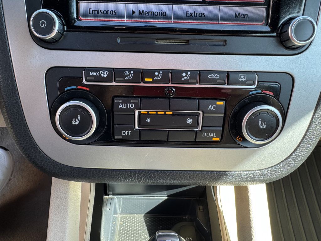 2012 Volkswagen Eos Image 17