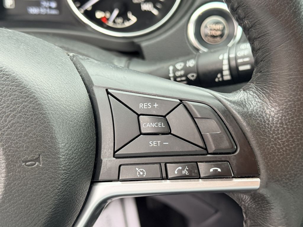 2017 Nissan Rogue Image 15