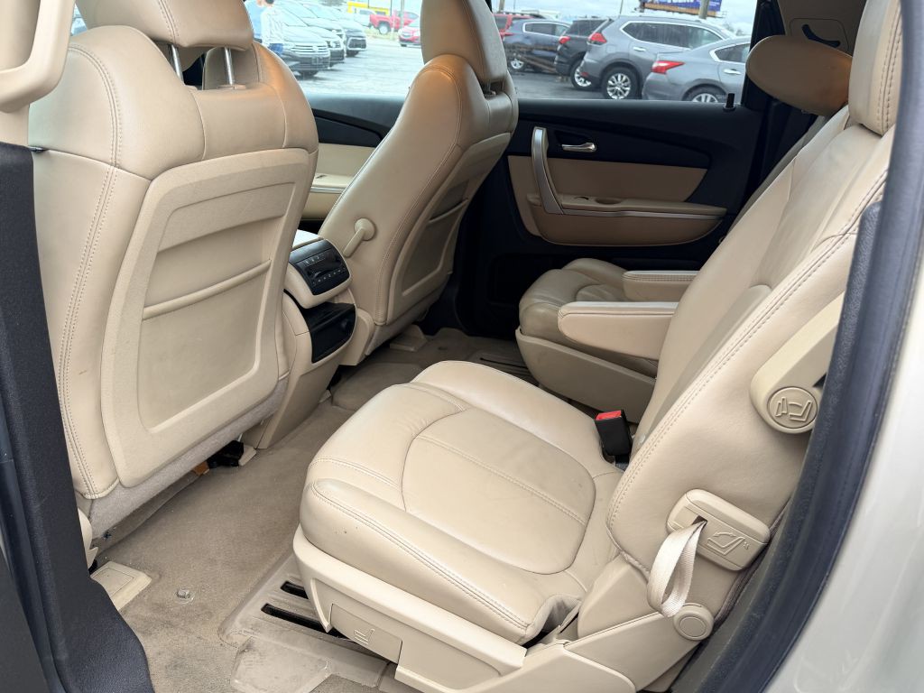 2012 GMC Acadia Image 7