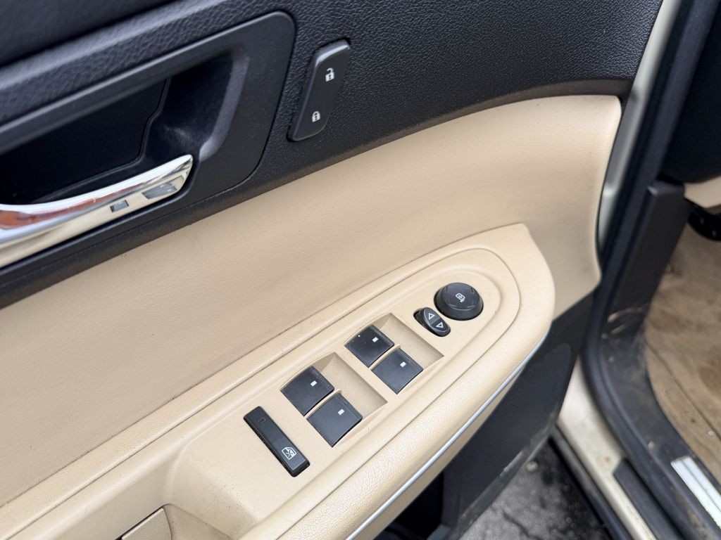 2012 GMC Acadia Image 10