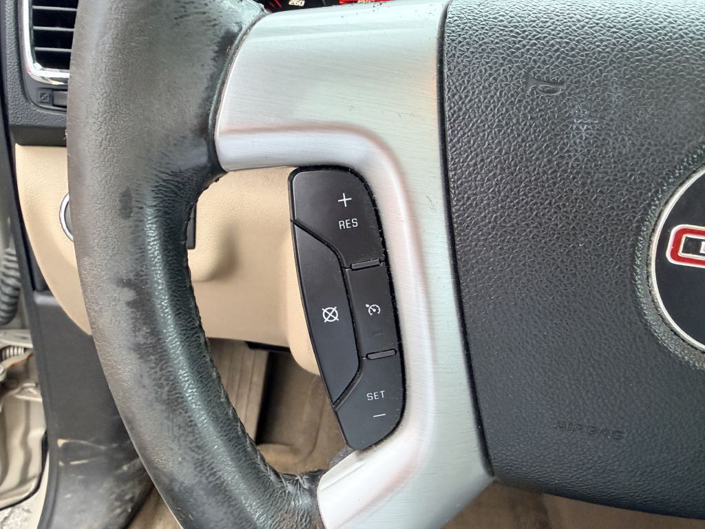 2012 GMC Acadia Image 17