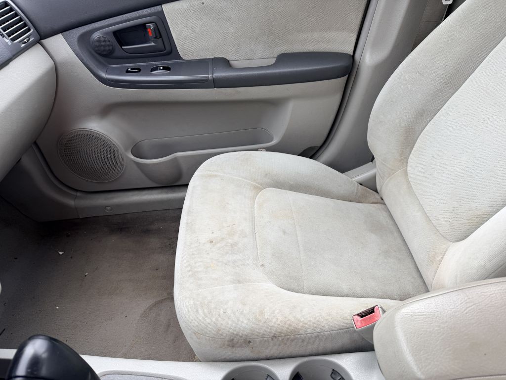 2005 Kia Spectra Image 11
